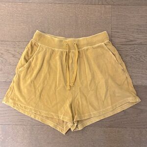 Old Navy Jersey knot woman’s shorts - medium